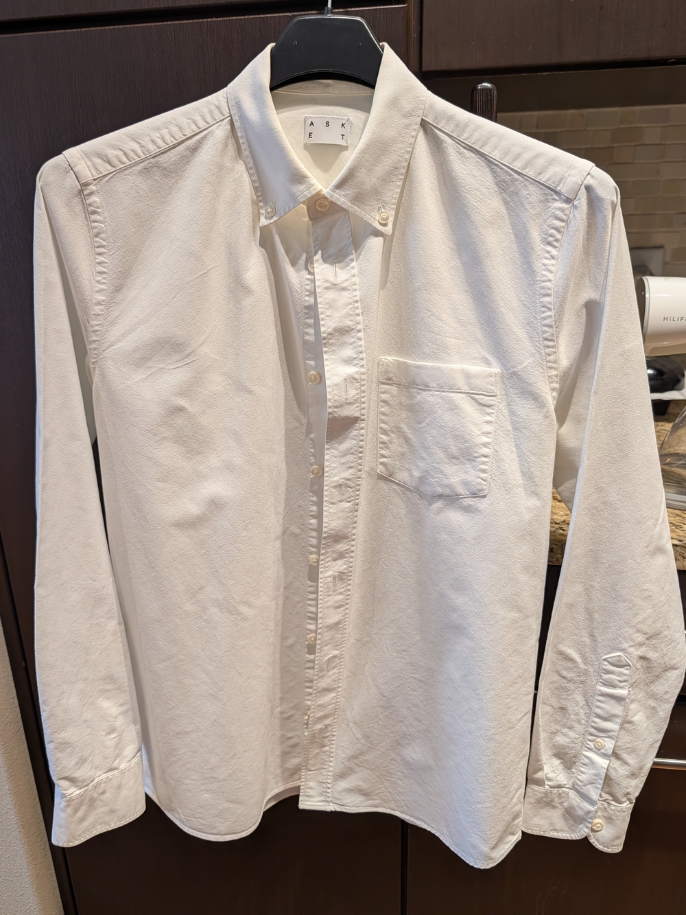 ASKET Men's White Button-Down Oxford Shirt